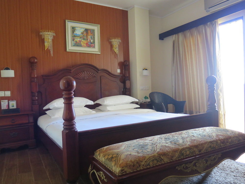 Hotel Essencia Dumaguete City Exteriör bild
