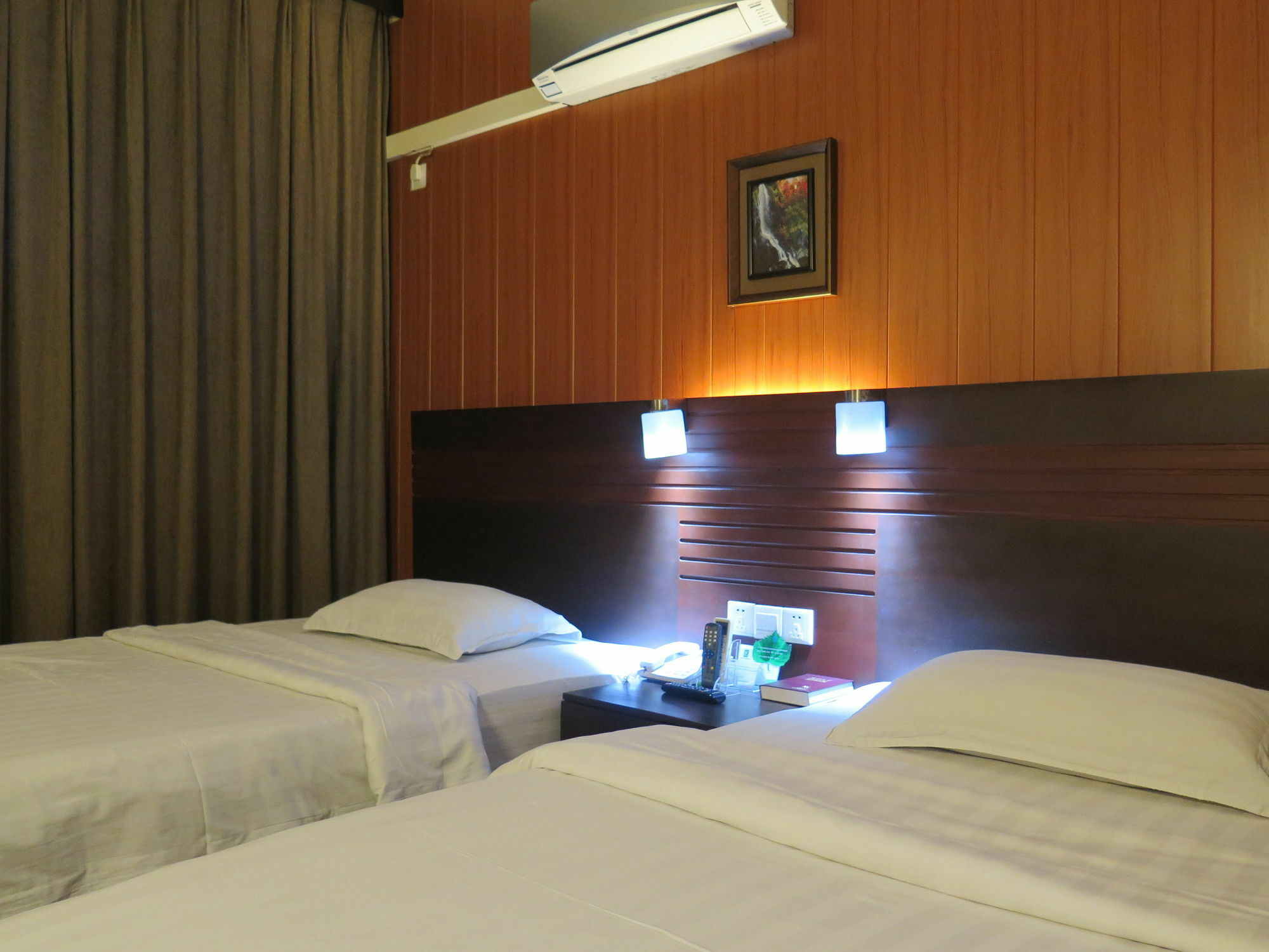 Hotel Essencia Dumaguete City Exteriör bild